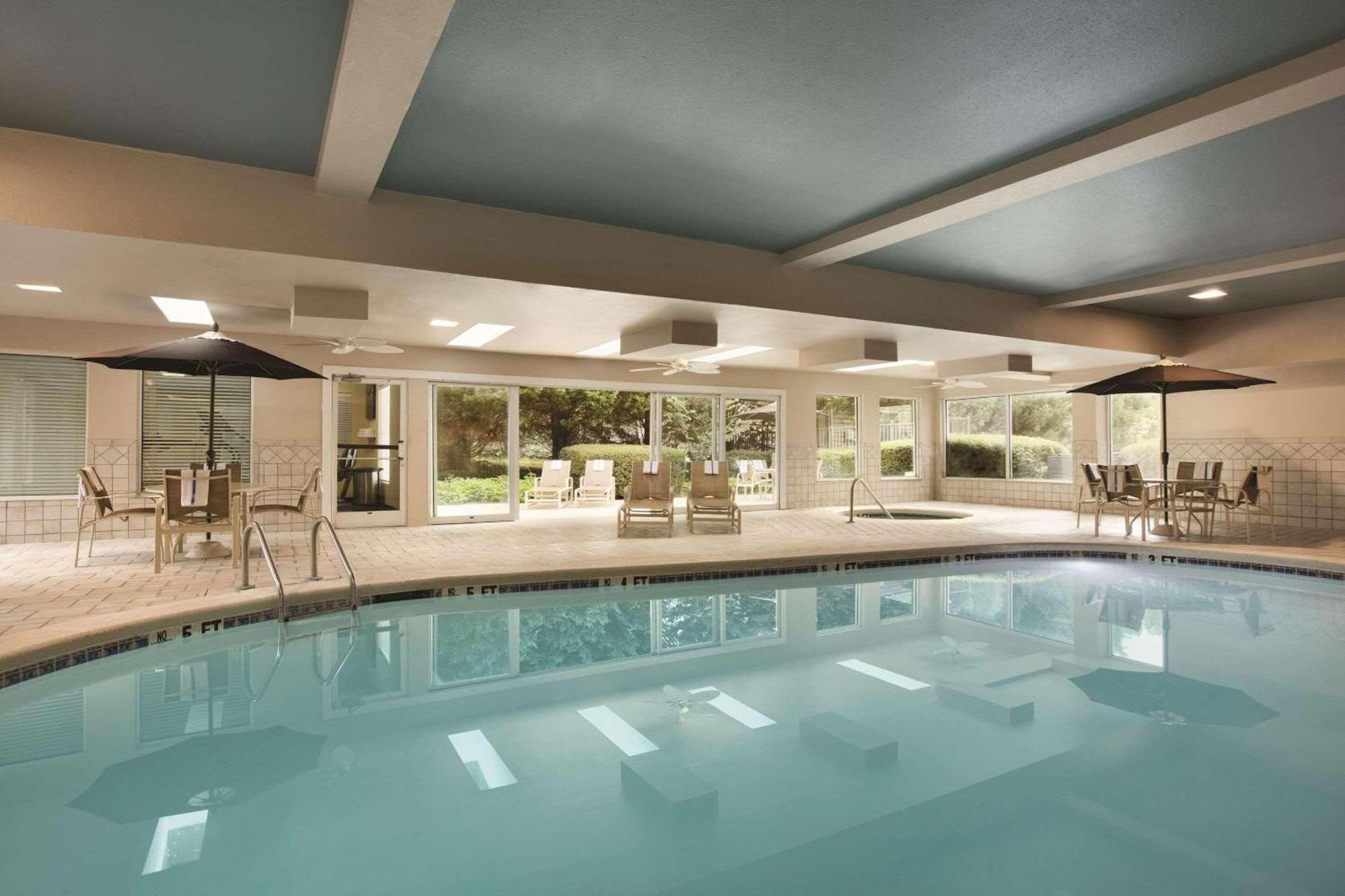 Country & By Radisson, Airport North, Ga Hapeville