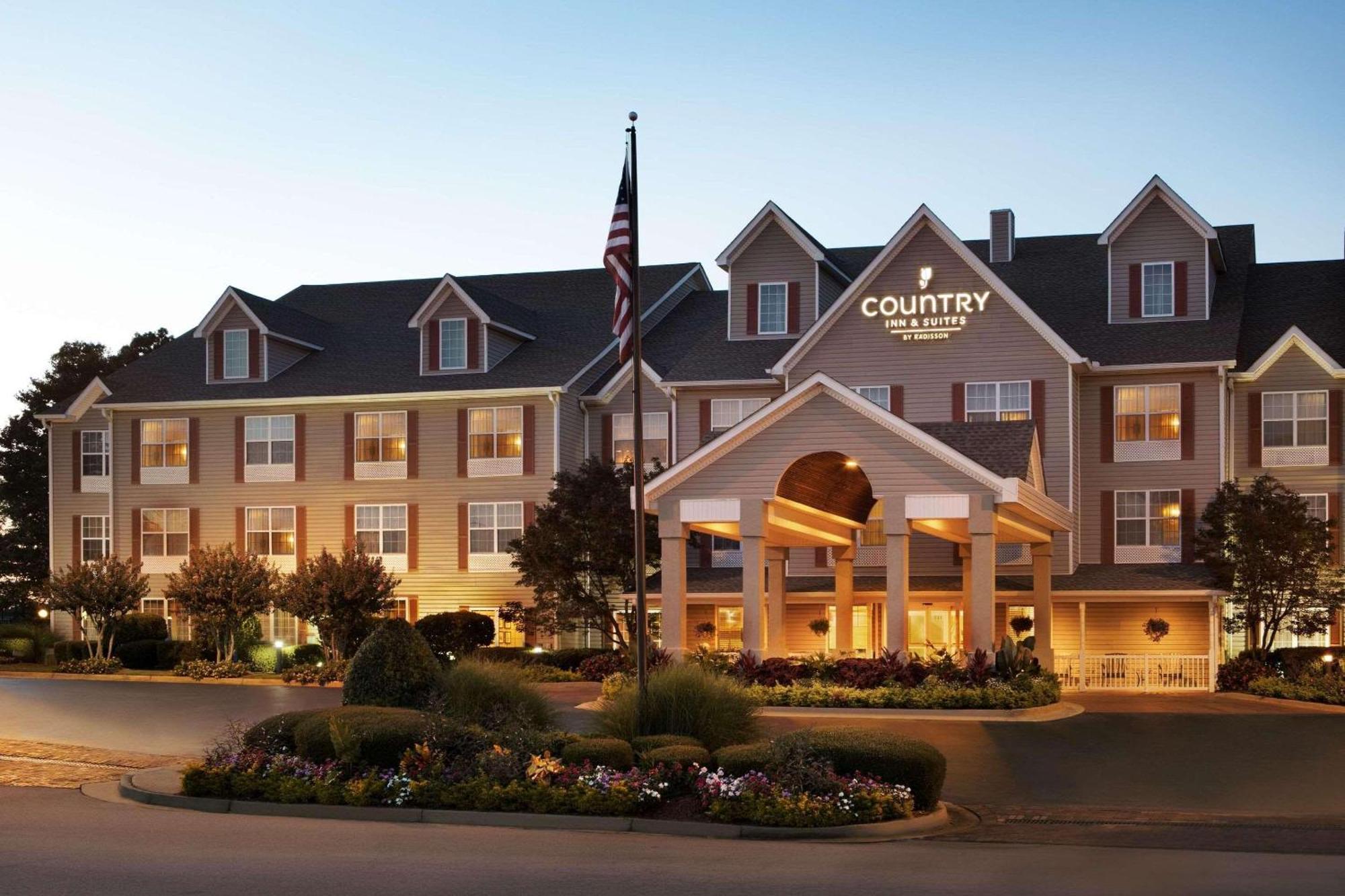 Country & By Radisson, Airport North, Ga Hotel 3*