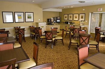 Country & By Radisson, Airport North, Ga 3*