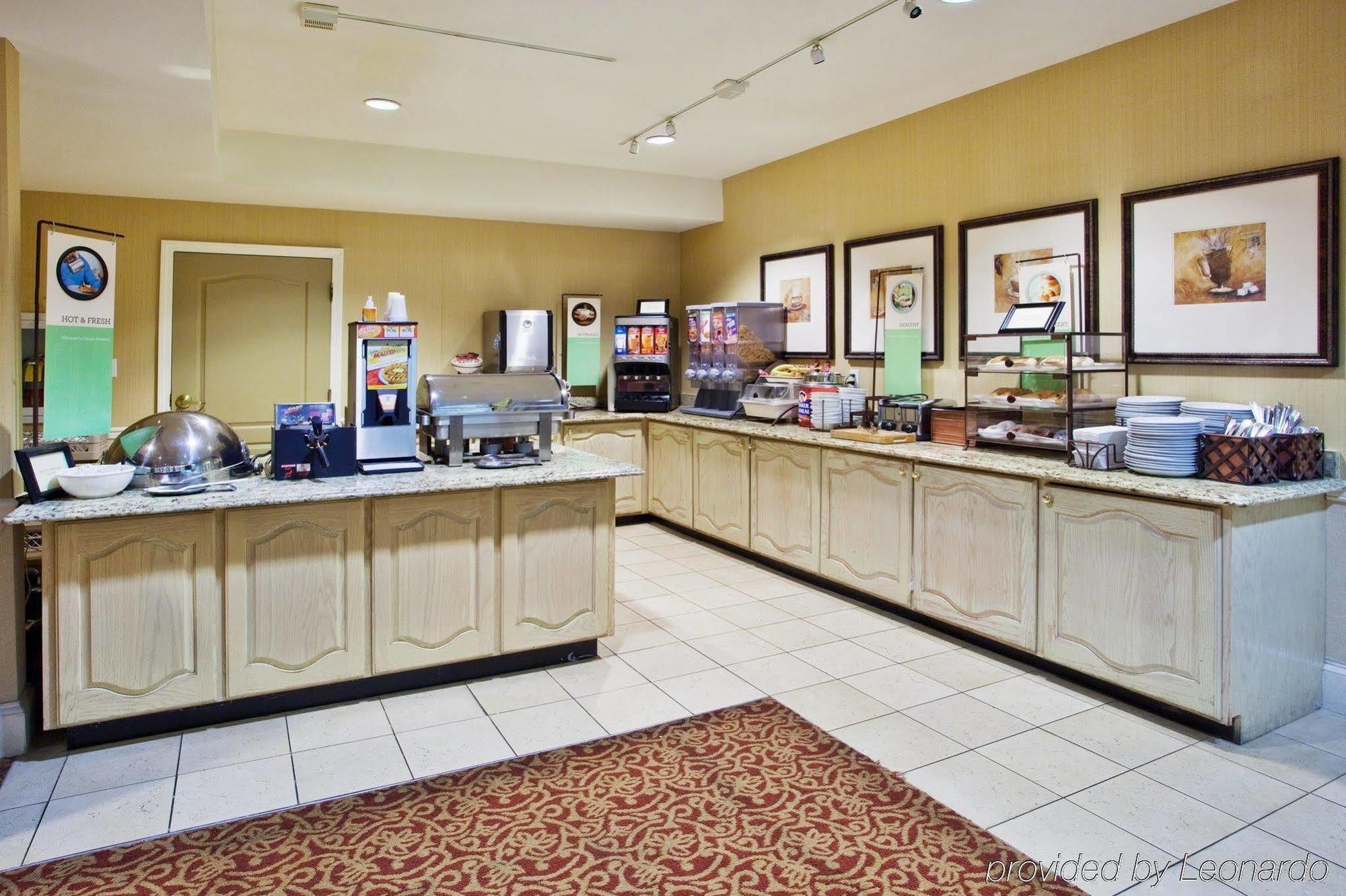 Country & By Radisson, Airport North, Ga Hotel 3*