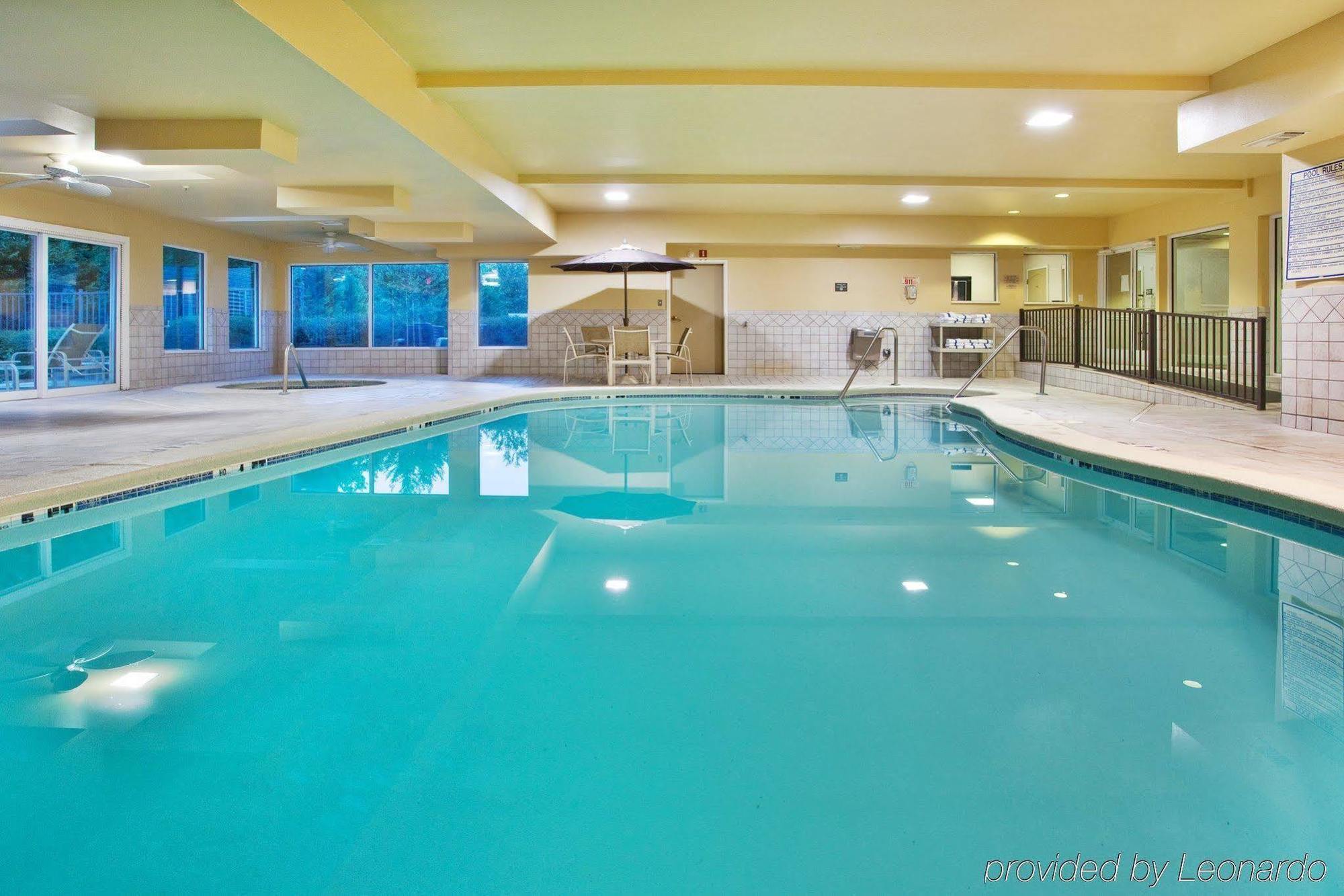 Country & By Radisson, Airport North, Ga