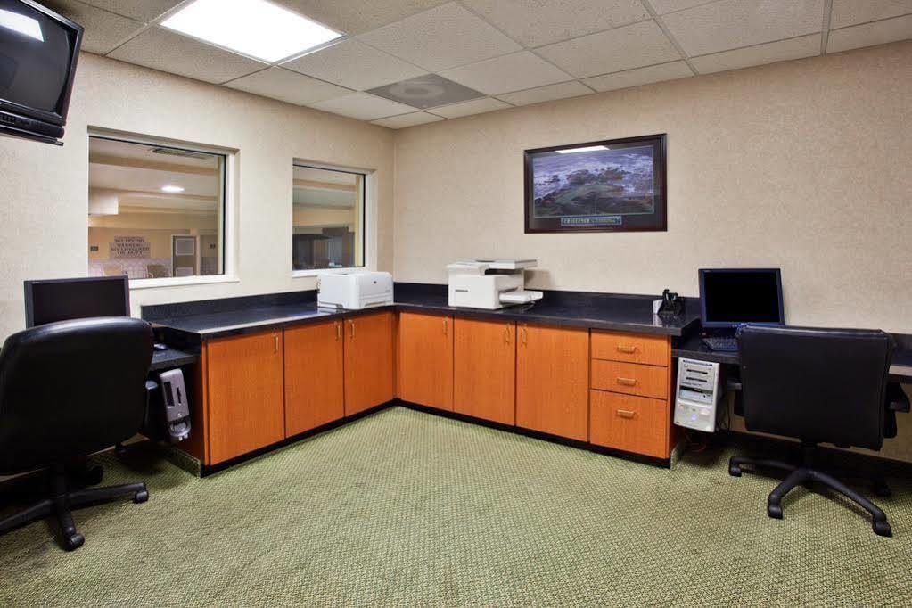 Hotel Country & By Radisson, Airport North, Ga