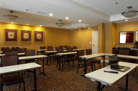 Hotel Country & By Radisson, Airport North, Ga Hapeville