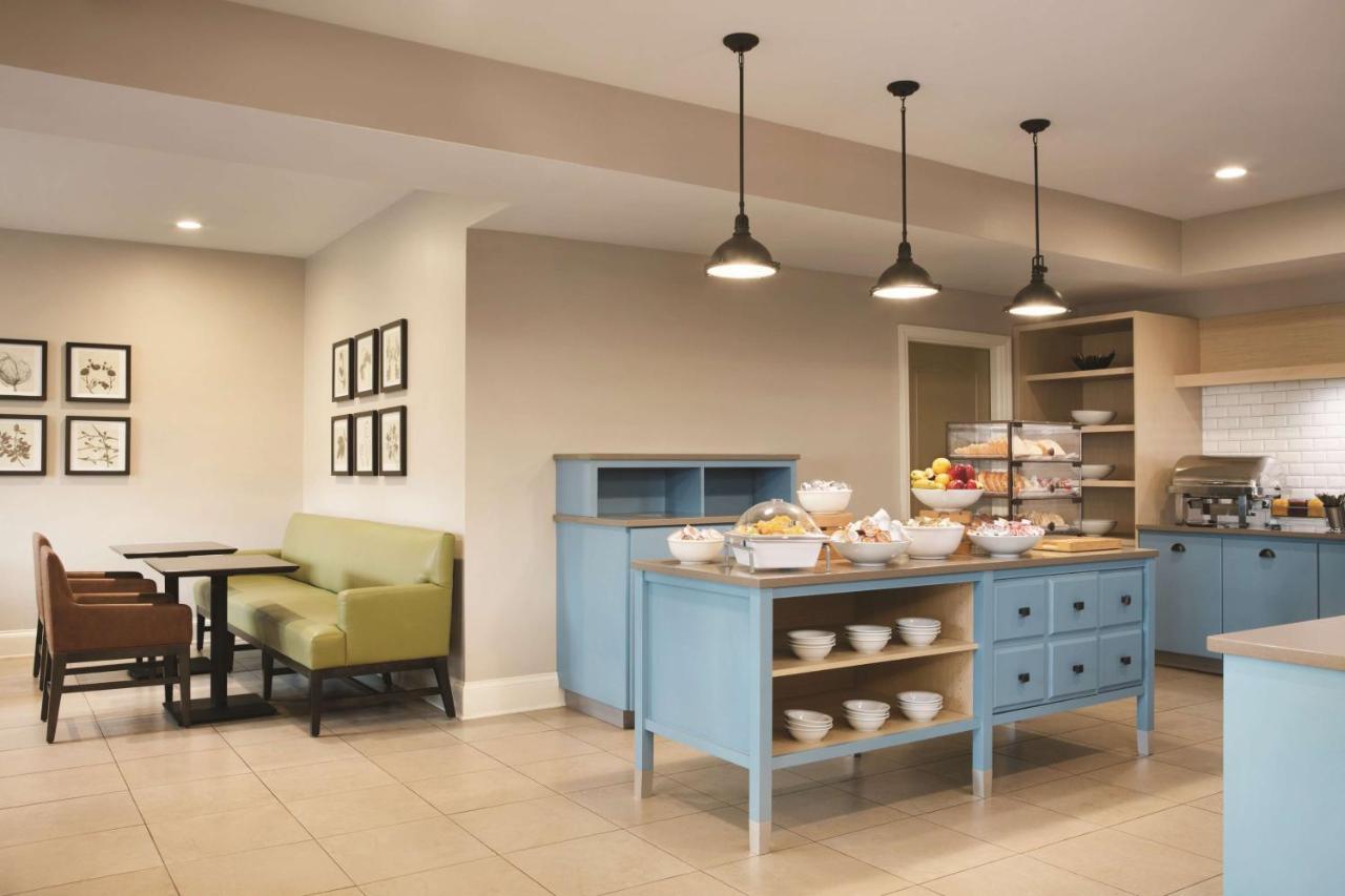 Country & By Radisson, Airport North, Ga Hotel Hapeville